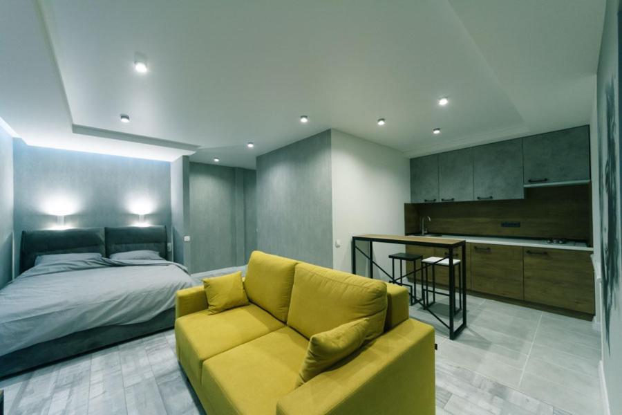 7 Вулиця Саксаганського Appartement Kiev Buitenkant foto
